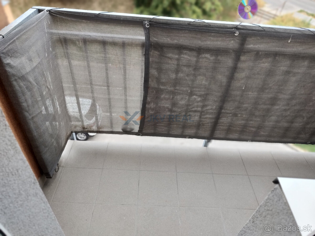 Exkluzívne Prenájom : 3 izbový byt v Trenčíne JUH - 2