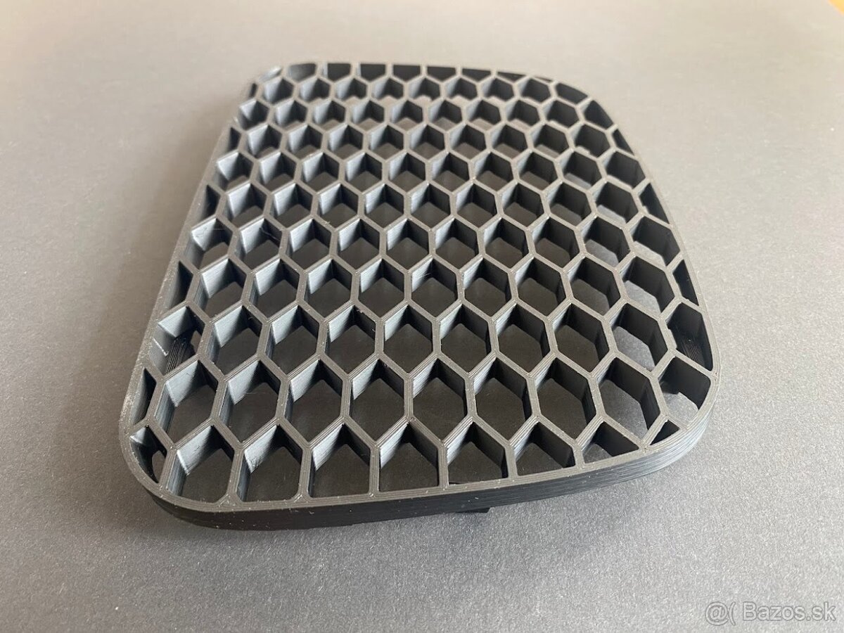 Seat Leon MK1 Topsport stredná dolná mriežka nárazníku - 2