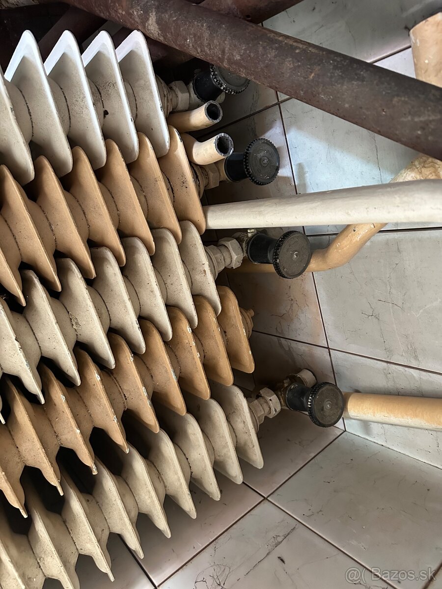 Predám liatinové riadiatory - 2