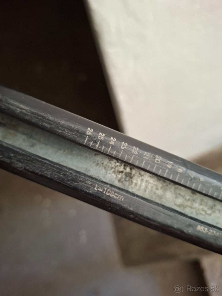 Stresny nosic Thule squerebar priečniky 108 118 127 135 cm - 2