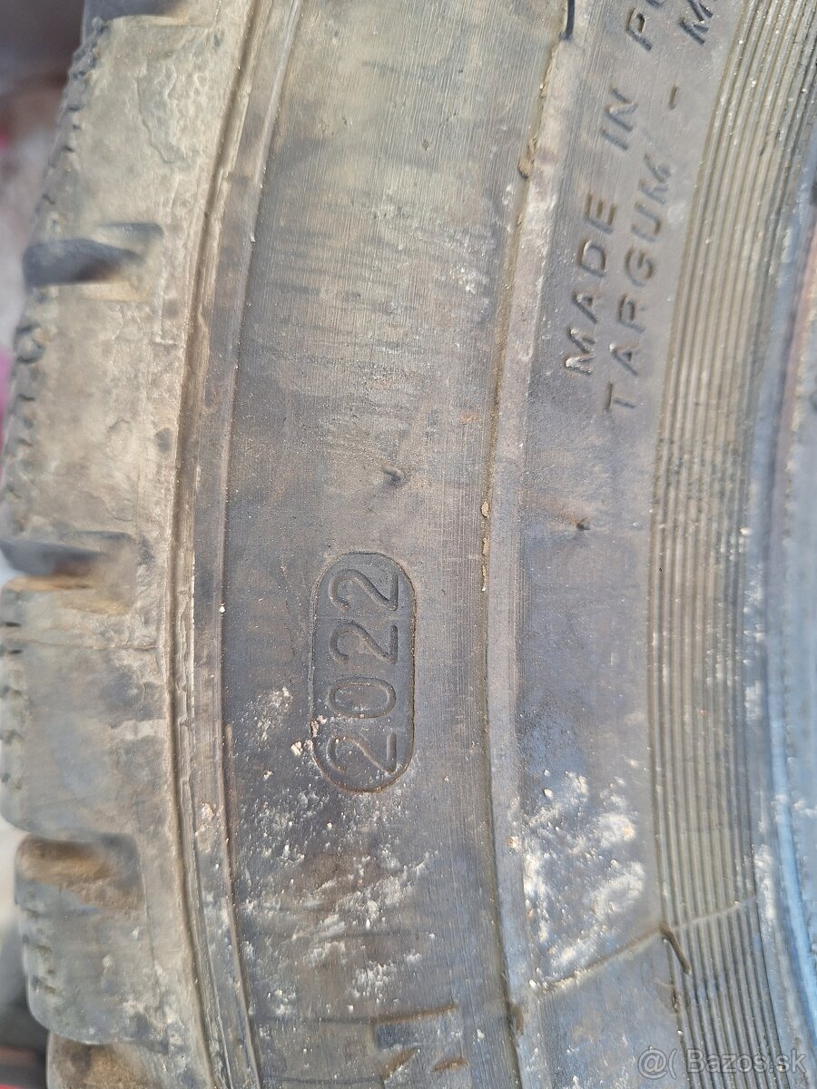 235/60 r18 zimné 6mm - 2