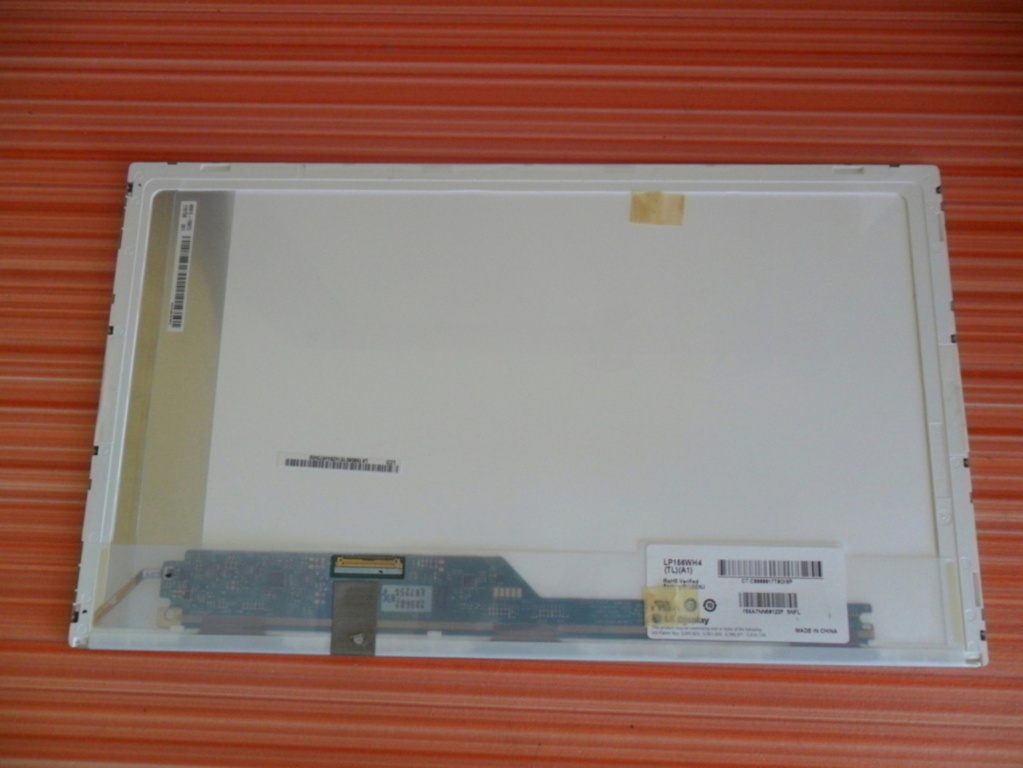 predám LED display 15,6 40pin , z notebooku Toshiba - 2