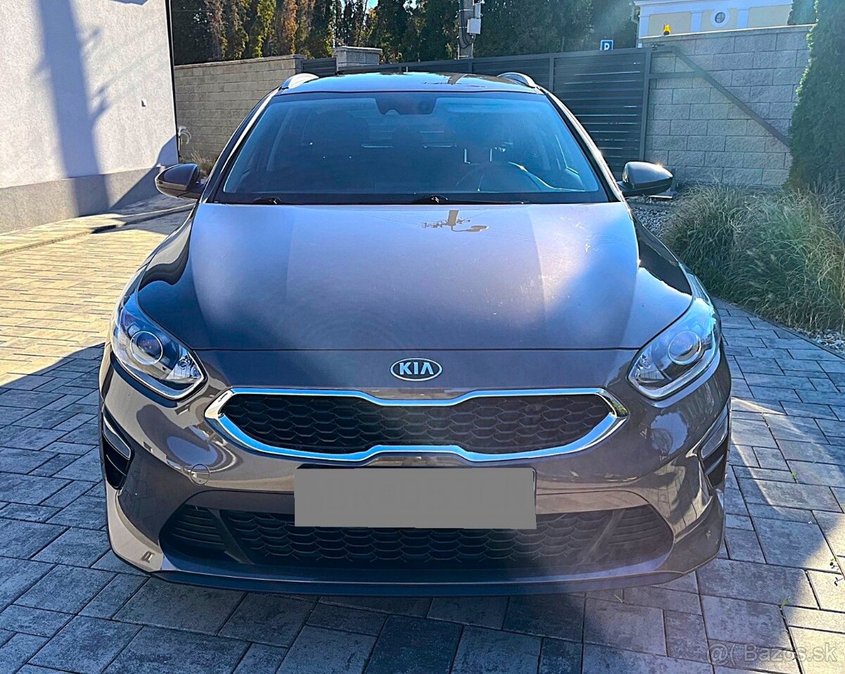 Kia ceed SW , benzín, nebúrané SK auto - 2