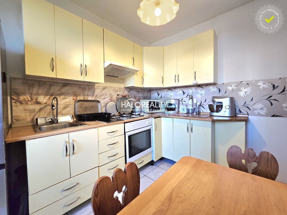 HALO reality - Predaj, trojizbový byt Bratislava Petržalka, - 2