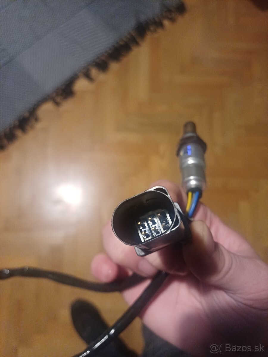 Predam lambda sondu. Cisto nova. 03L906262A - 2