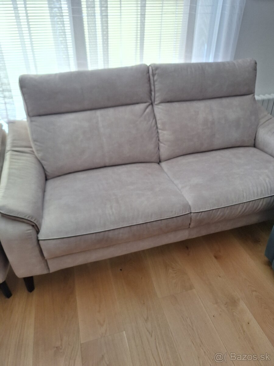 Pohovka a kreslo - 2