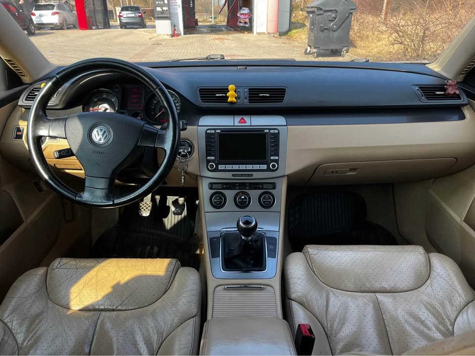 Volkswagen Passat b6 - 2