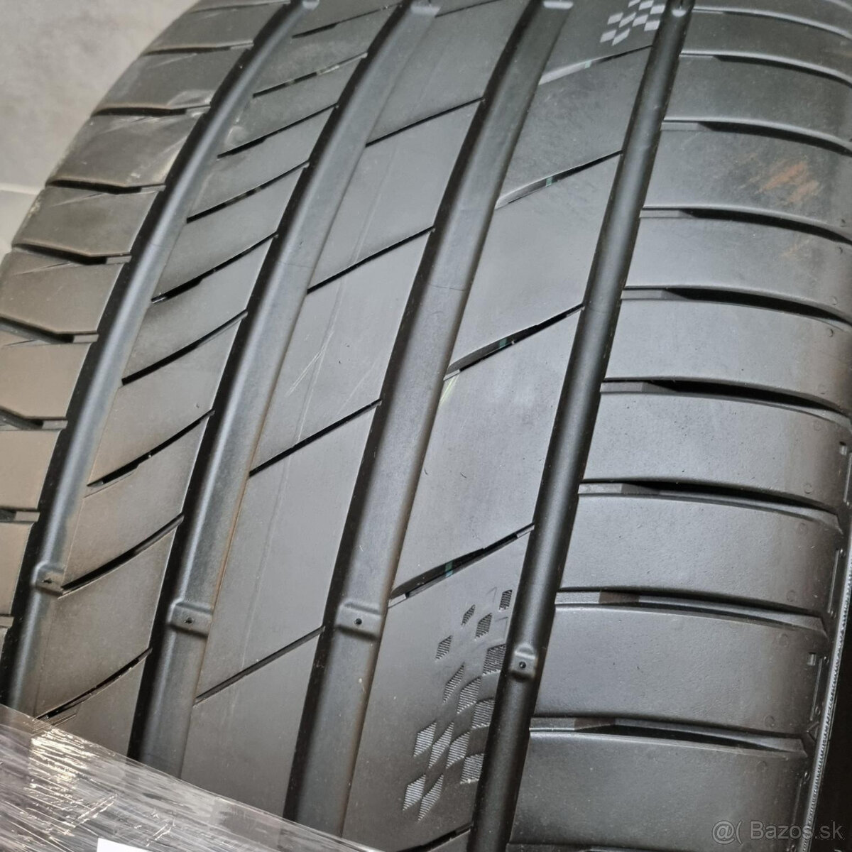 Letné pneumatiky 295/40 R20 KUMHO DOT3623 - 2