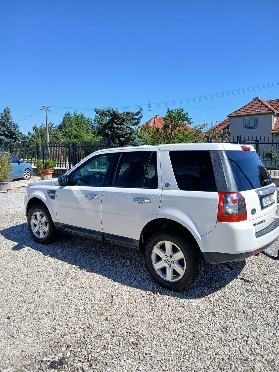 Land Rover Freelander - 2