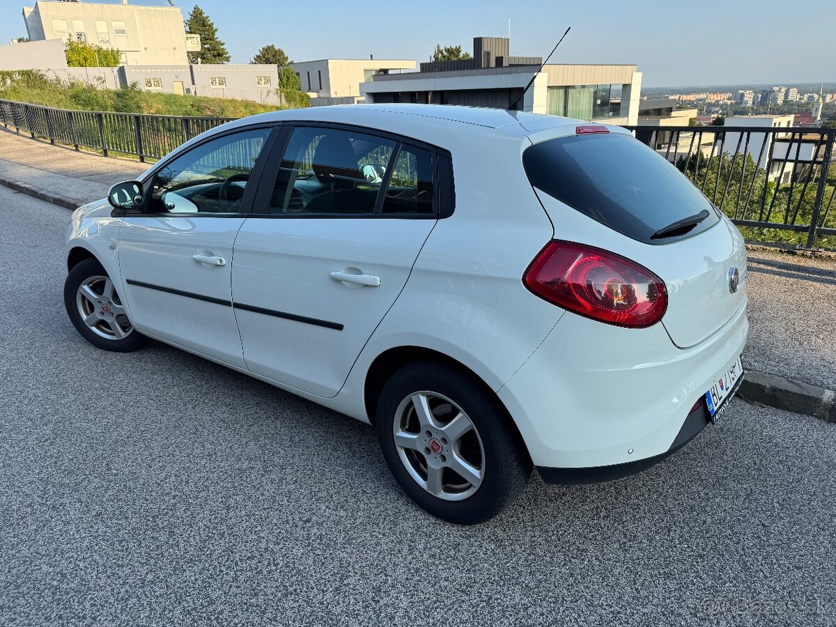 Predám Fiat Bravo 1.4 16V Active PLUS - 2
