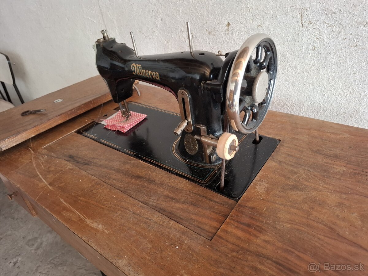Šijací stroj Minerva - 2