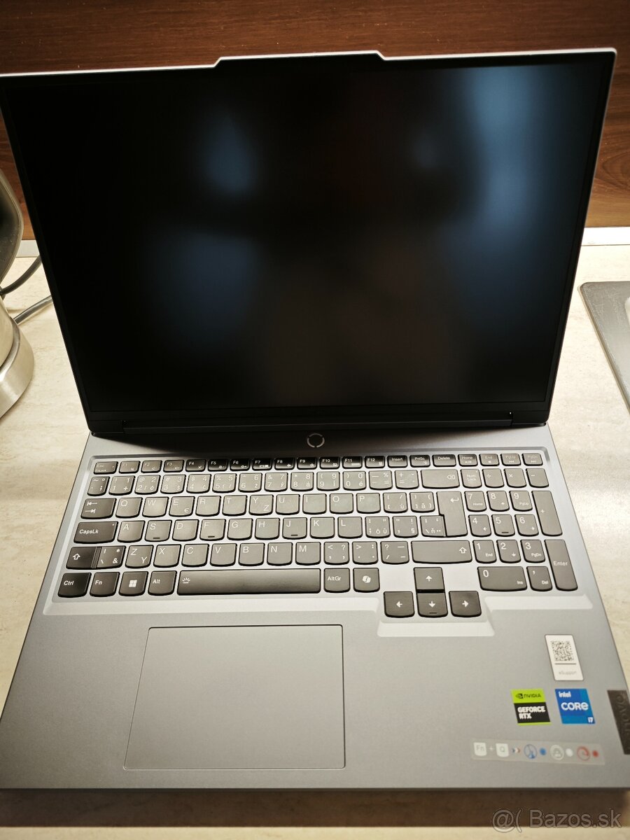 Predám lenovo legion 5 16irx9 i7 14650hx - 2