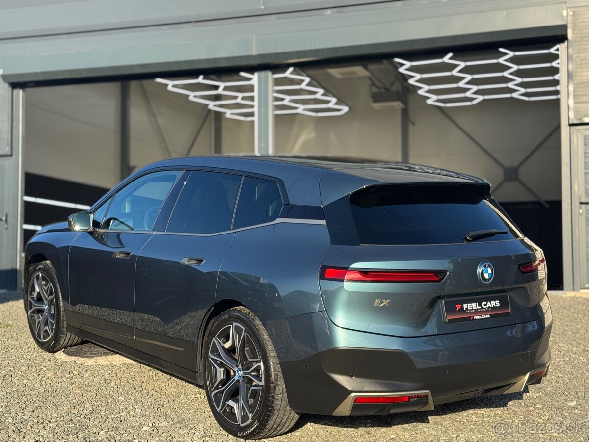 BMW iX xDrive40 2022 - 2