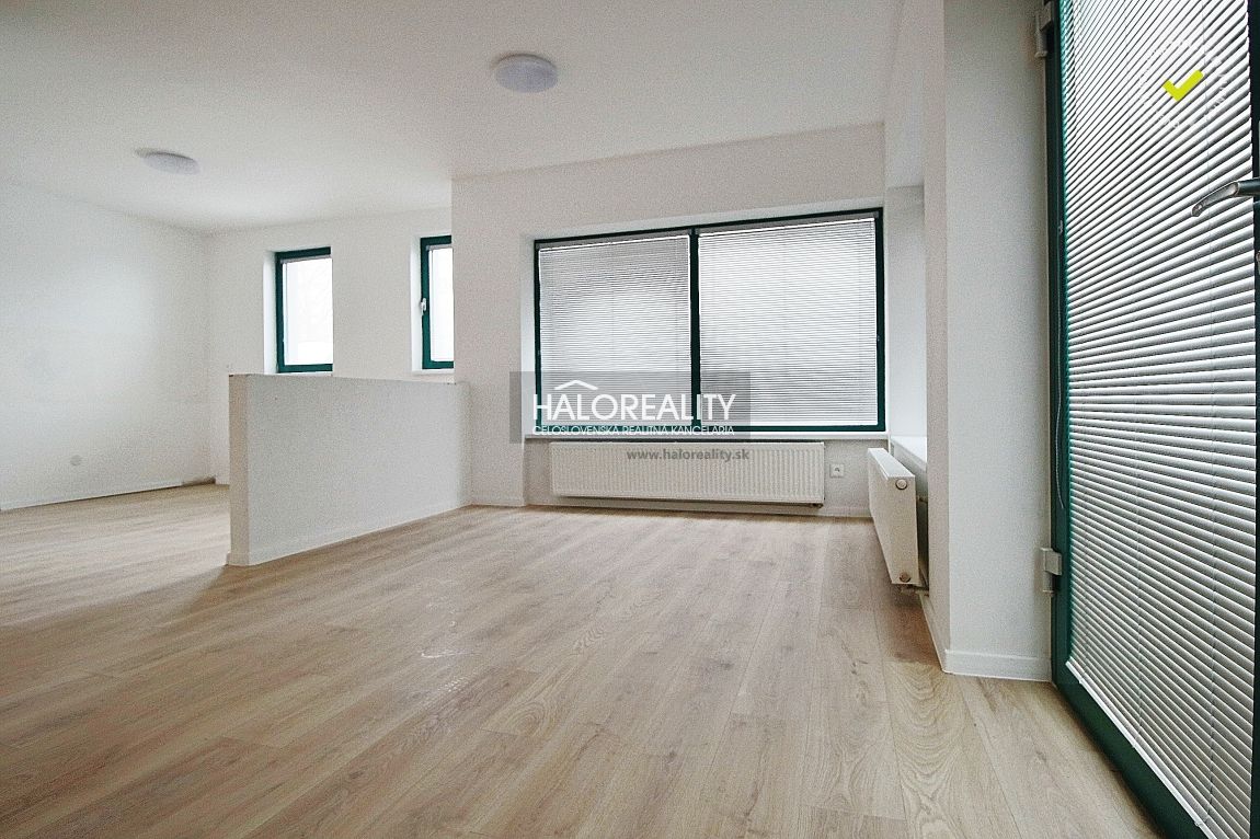 HALO reality - Predaj, dvojizbový byt Dunajská Streda, garáž - 2