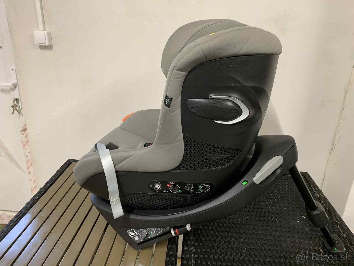 Rotačná autosedačka Cybex Sirona Gi i-size + základňa - 2
