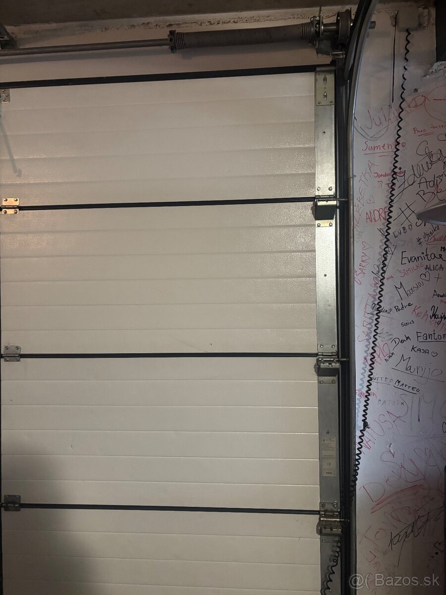 Garážová brána - 2