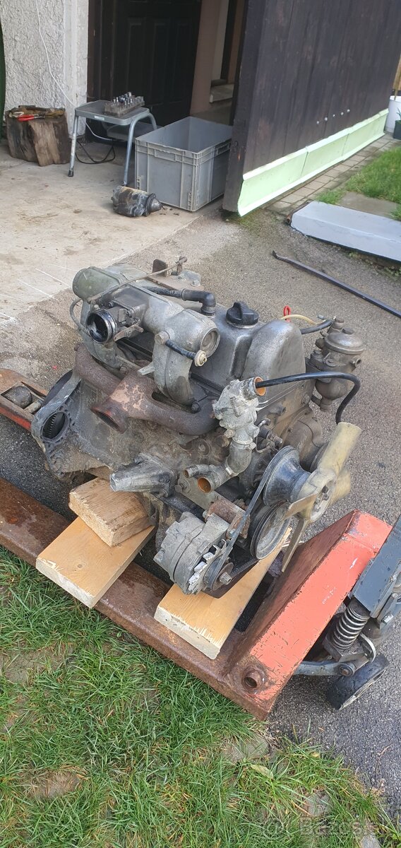 Predám 2x motor Mercedes Piano - 2