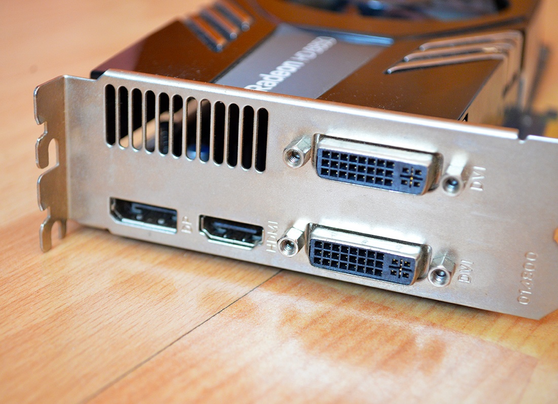 Sapphire Radeon HD 6850 - 2