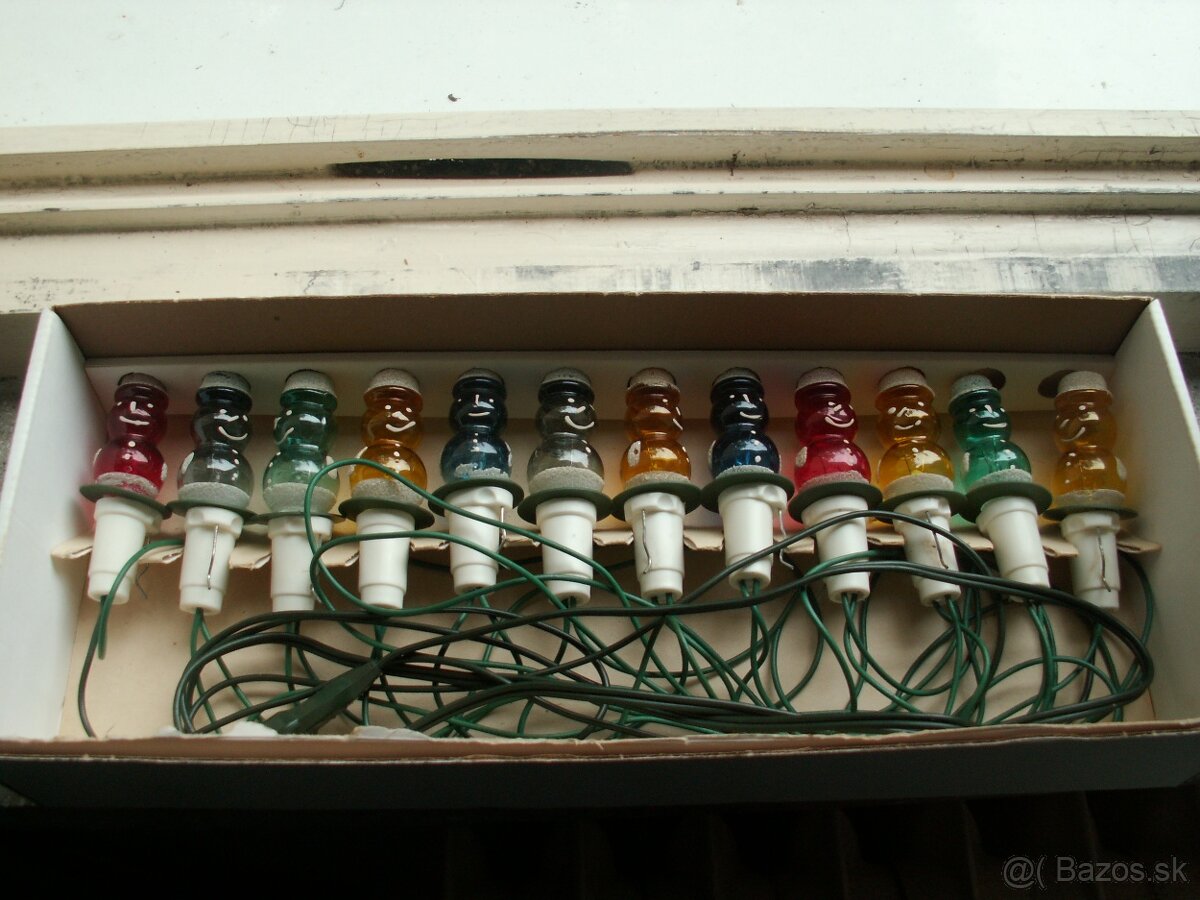 Vianočné osvetlenie - snehuliaci. - 2