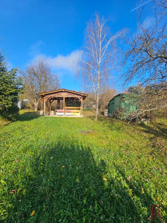 Predaj pozemok - záhrada, 327 m2, Košice, V. Opátske, N. Úvr - 2