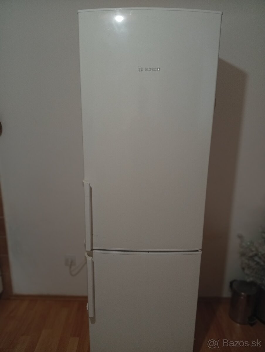 Bosch - chladnička s mrazničkou - 2