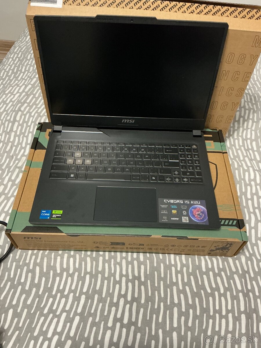 Predám nový notebook – MSI Cyborg 15 A12UC-1444CZ - 2