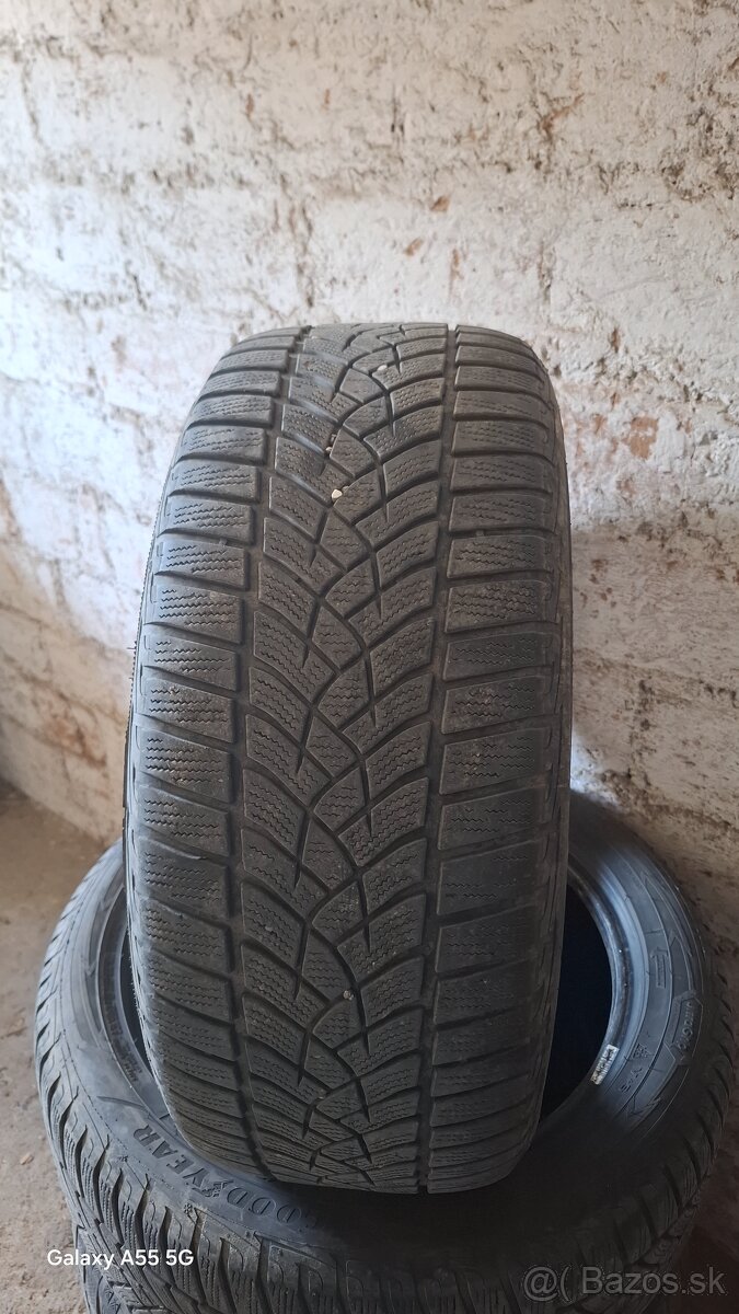 225/50 R17 - 2