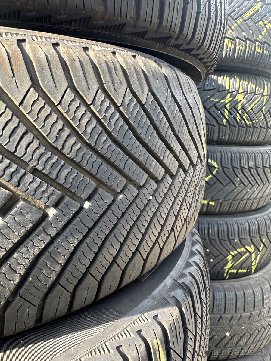 205/60 R16 zimne Michelin - 2