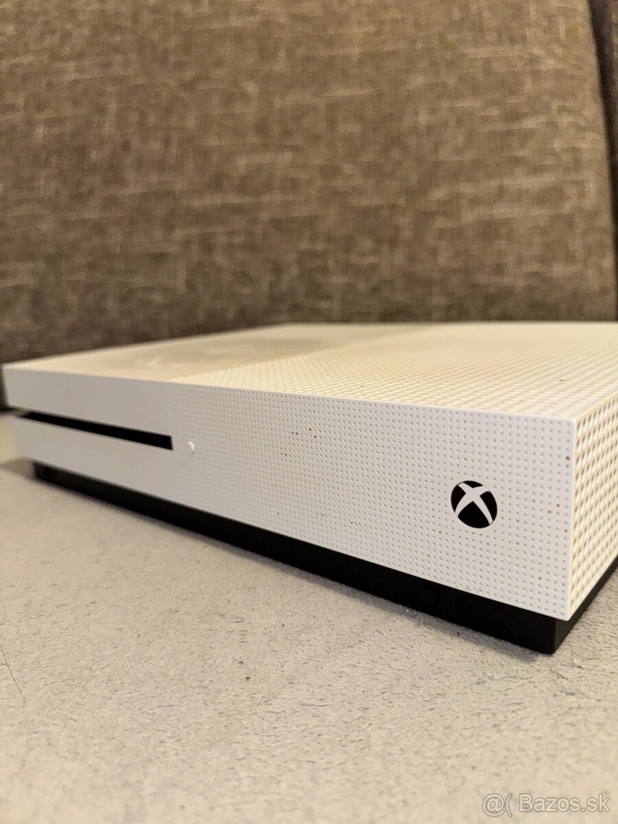 Xbox One S 1Tb - 2