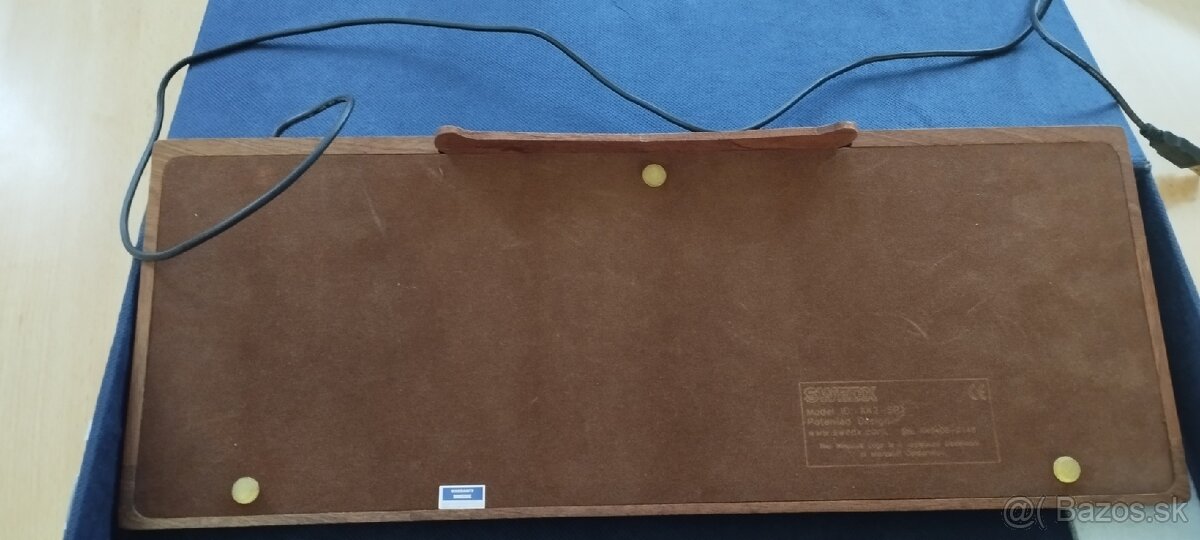 Drevená klávesnica značky SWEDX - 2