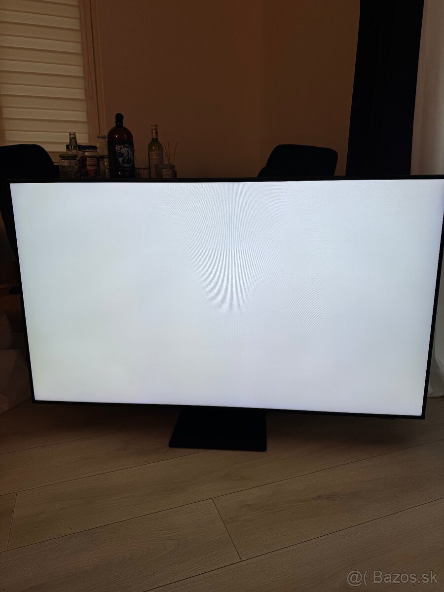 Predam Samsung 55" QLED 4K TV QE55Q77A - 2