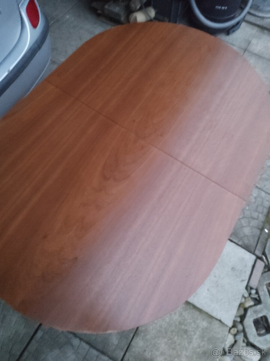 Predám oválny stôl - 2