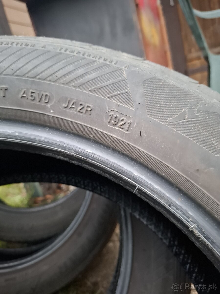 Goodyear efficientgrip performance 195/60 R18 - 2