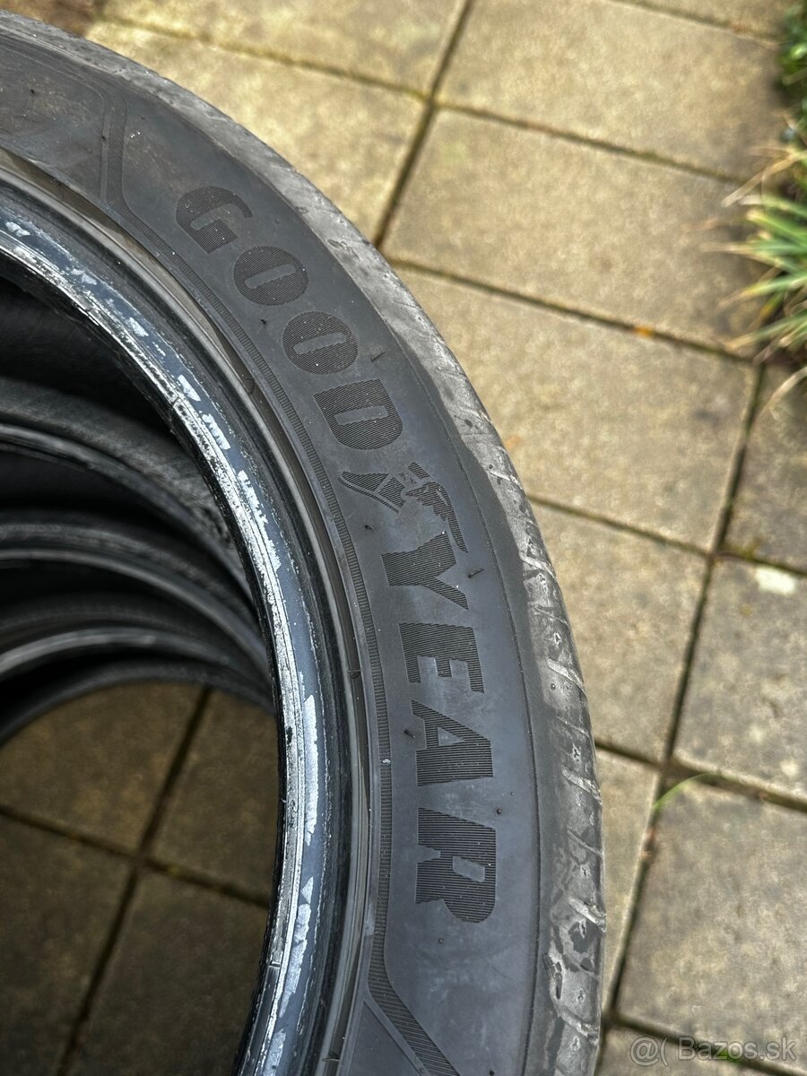 LETNÁ SADA 225/45 R17 GOODYEAR EFFICIENT GRIP PERFORMANCE 2 - 2