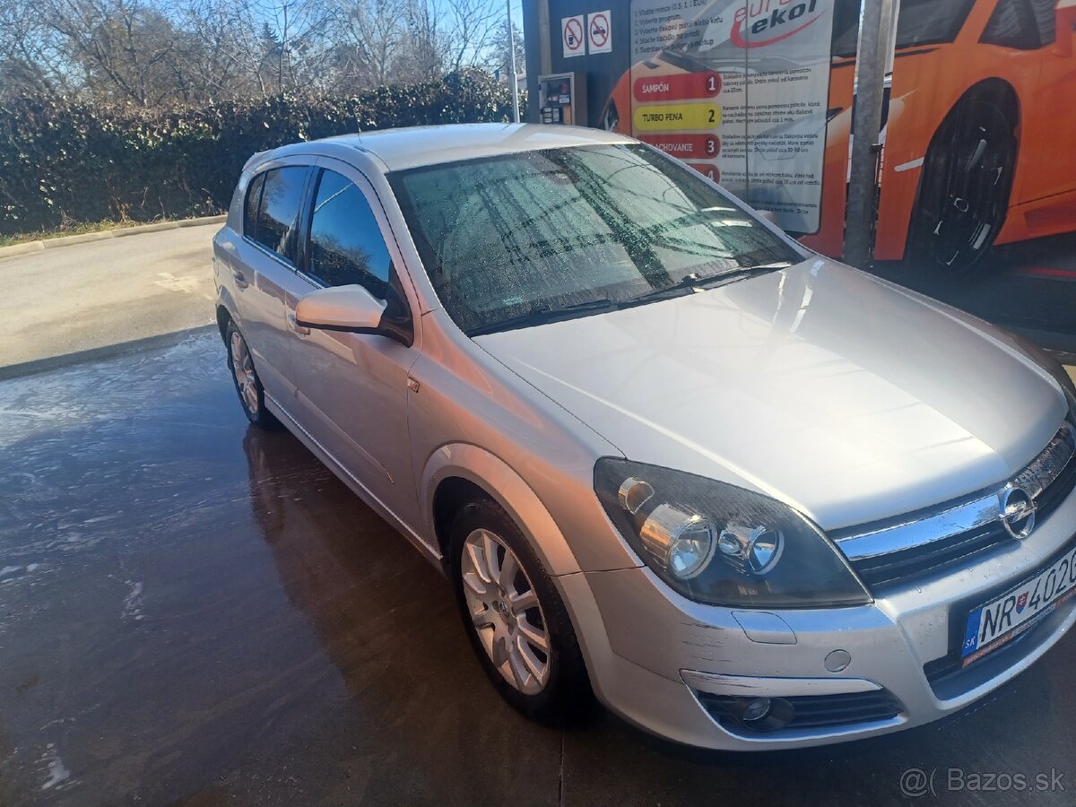 Opel Astra H - 2