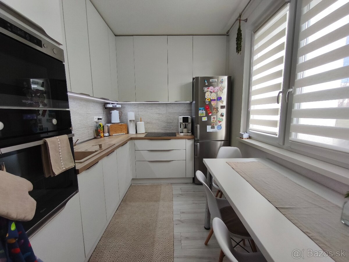 Moderný trojizbový byt s loggiou - 2