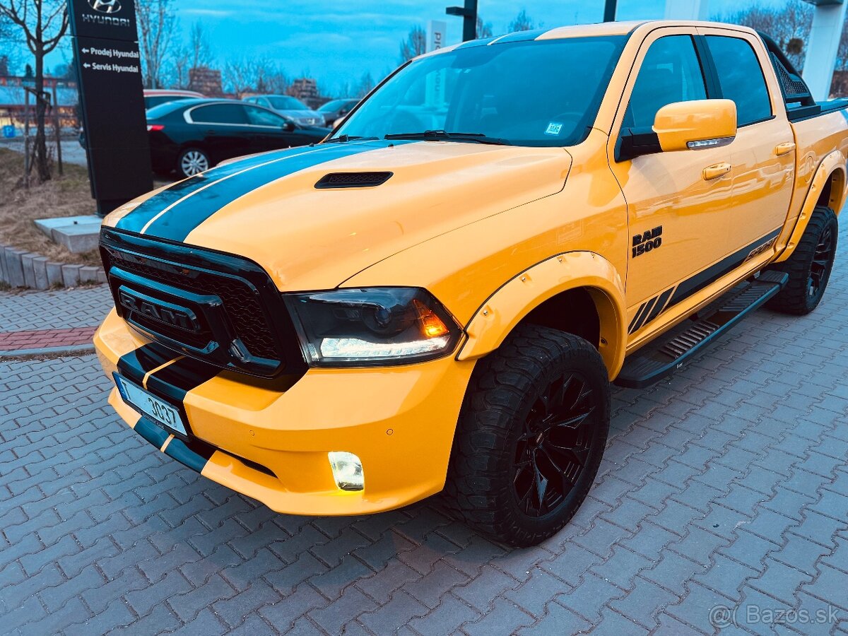 Dodge ram 5.7 HEMI 4x4 TOP MODEL - 2