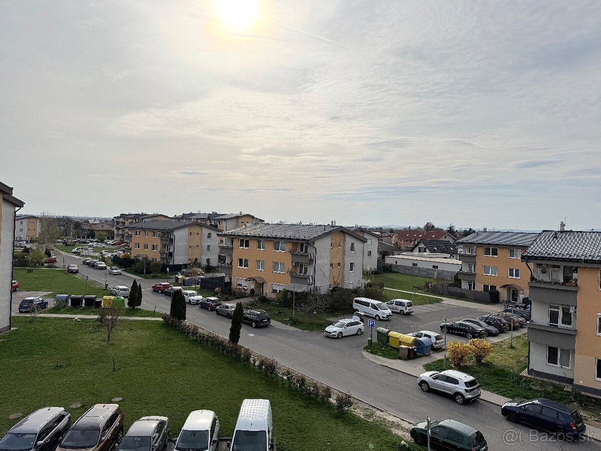 KRÁSNY, ŠTARTOVACÍ 2izb. BYT S BALKÓNOM, MOST PRI BRATISLAVE - 2