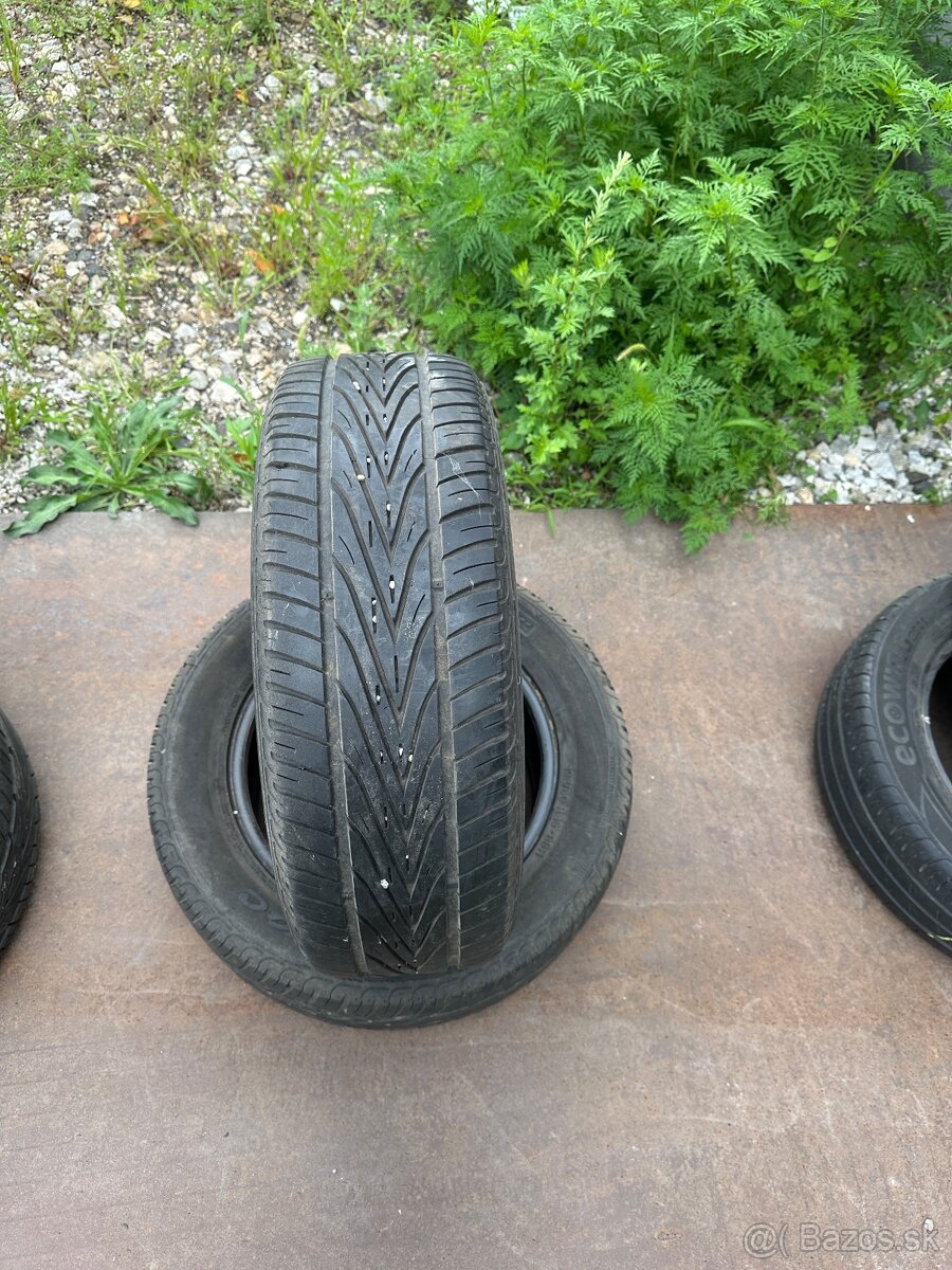 195/60 R15 - 2