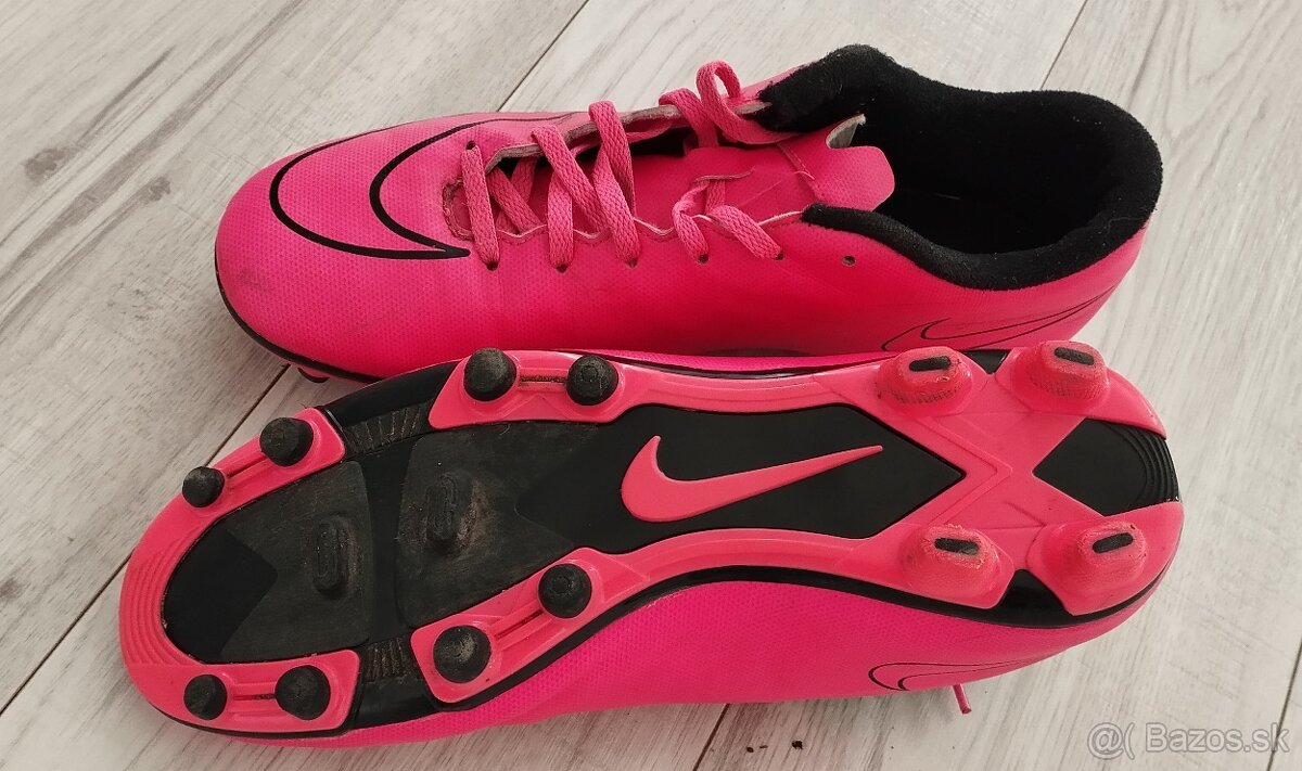Kopačky Nike - 2