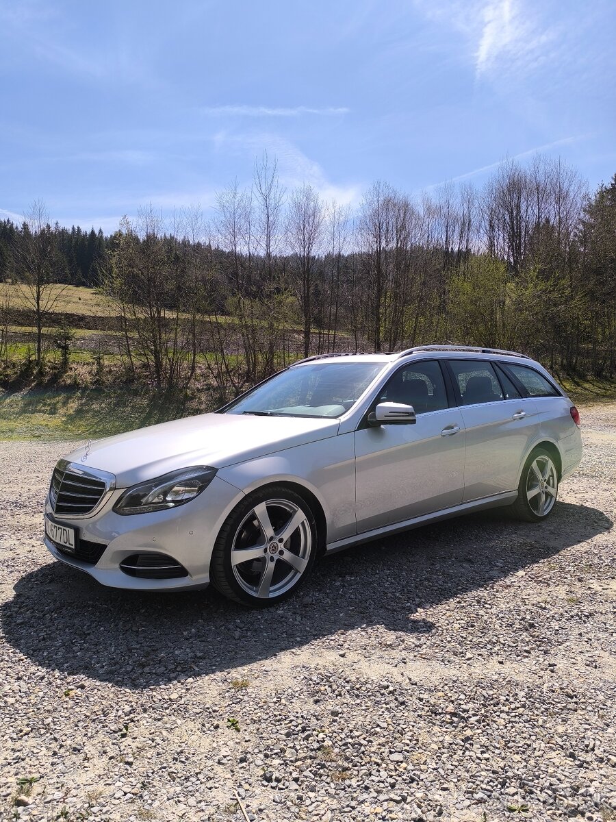 Mercedes Benz E 220 - 2