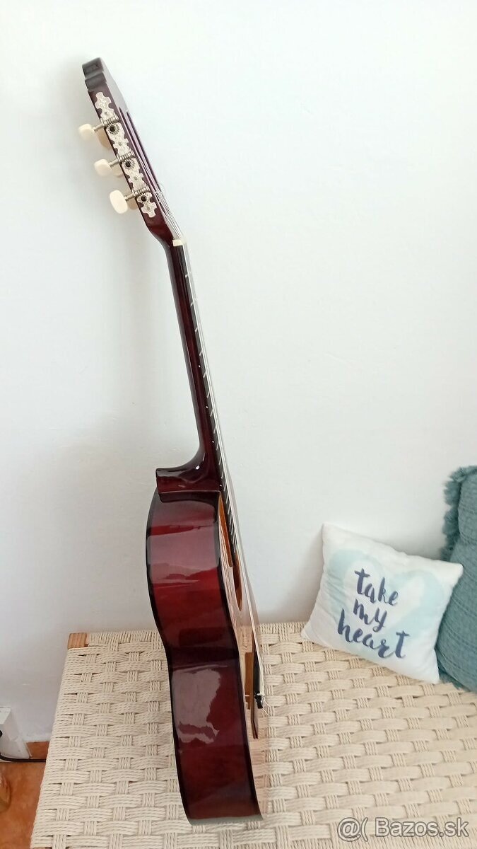 3/4 gitara Valencia - 2