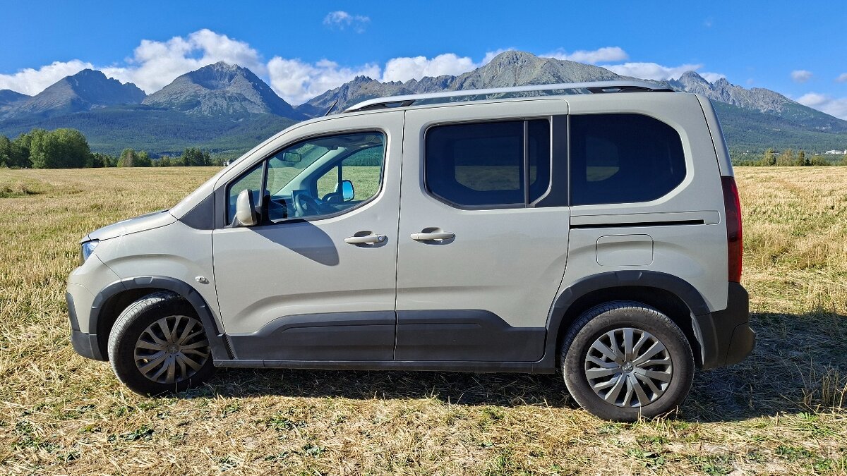 Peugeot Rifter 1.2 PureTech (7-miestny - krátky) - 2