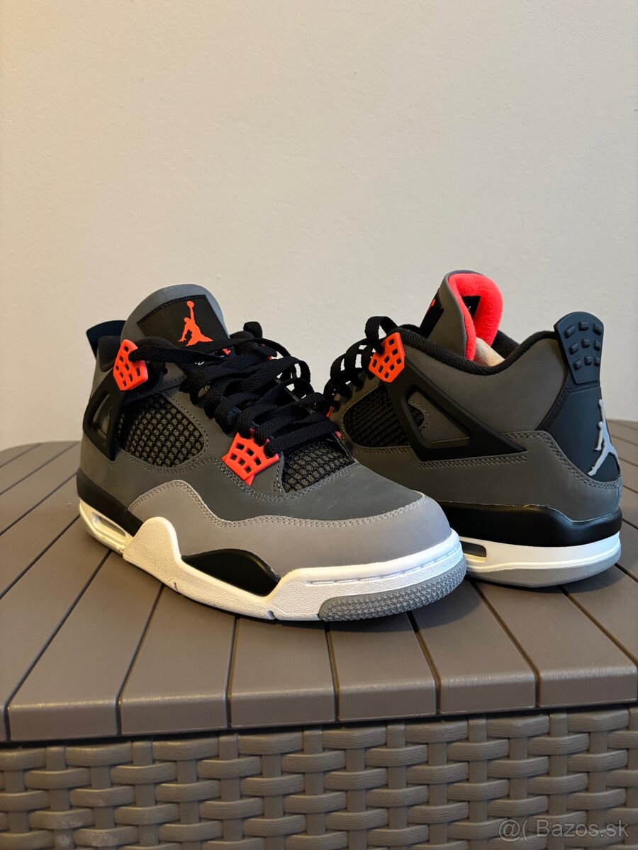 Air Jordan 4 Retro - 2