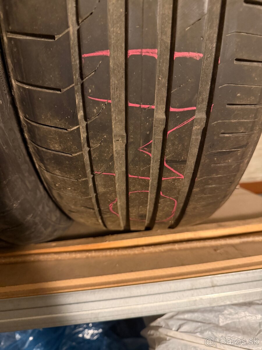 225/50 R17 - 2