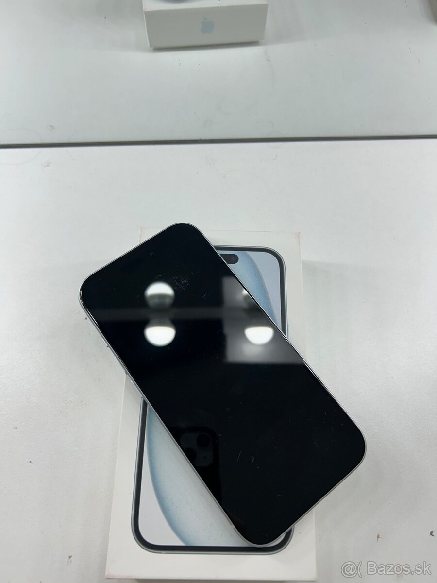 Iphone 15 - 2