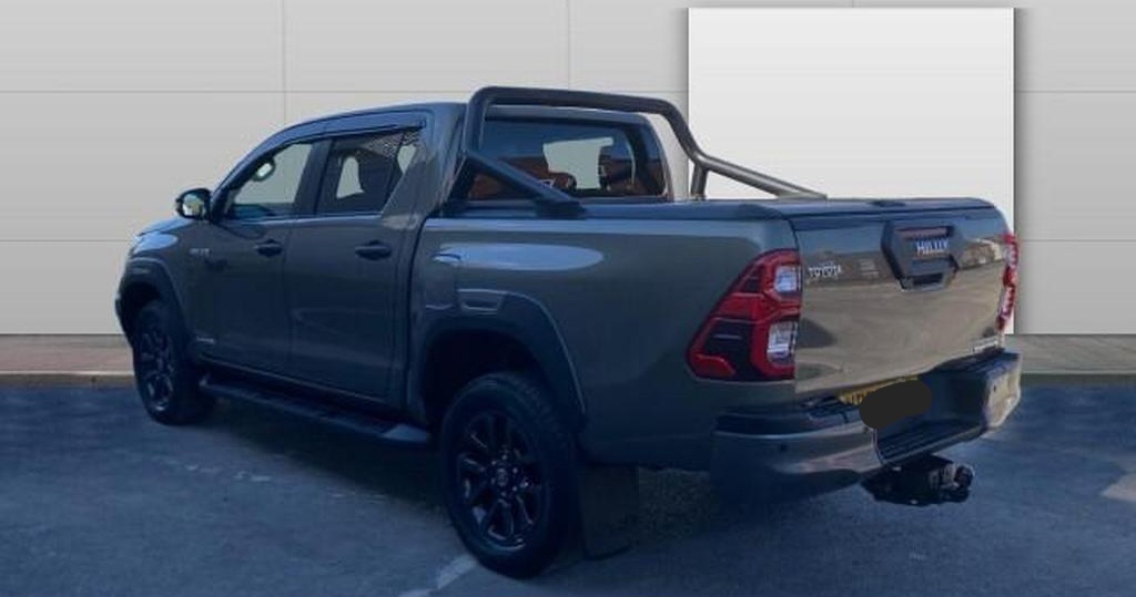Toyota hilux 2.8 diesel dovoz Gb