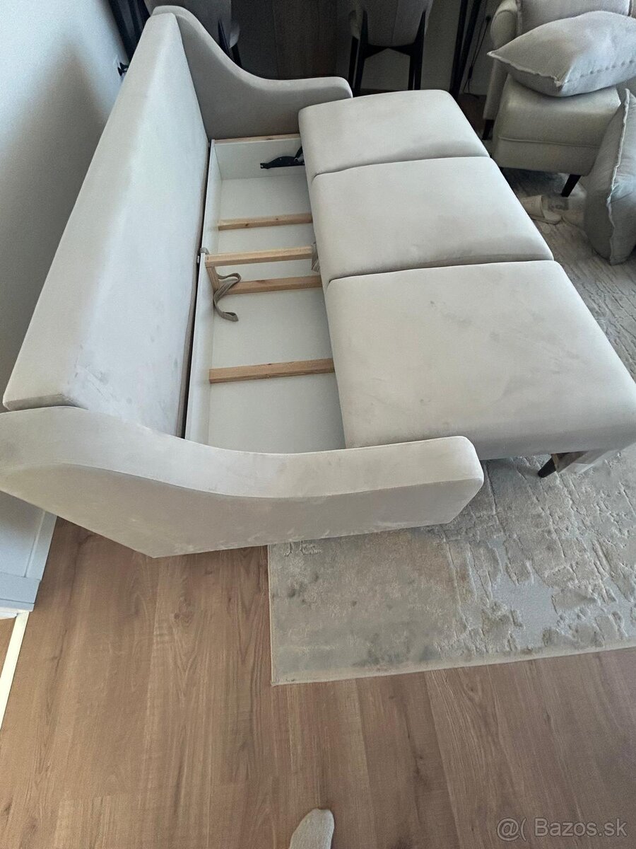 Rozkladacia sedačka na predaj - 2