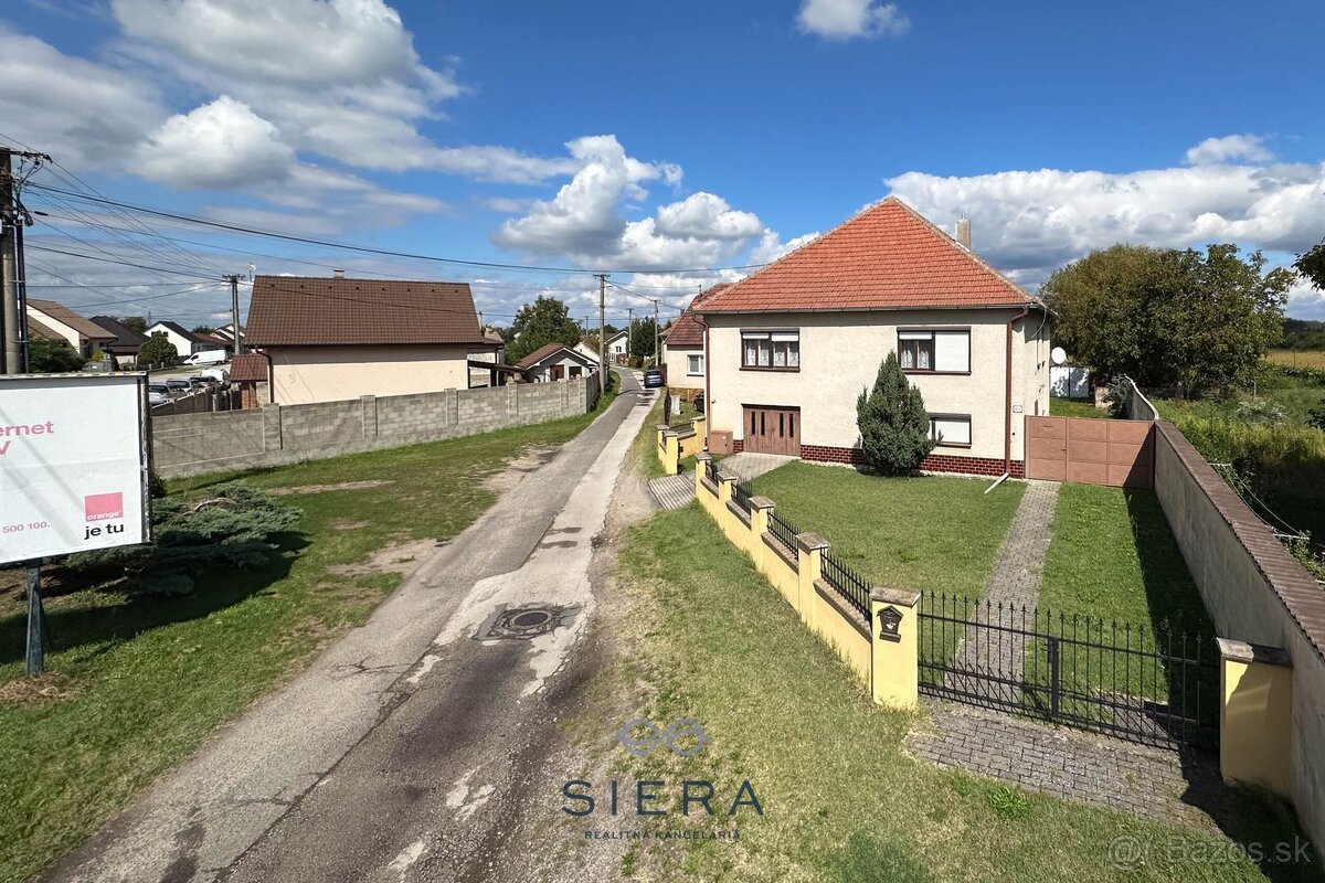 Rodinný dom, Kúty, pôvodný stav, dosť úžitkovej plochy - 2