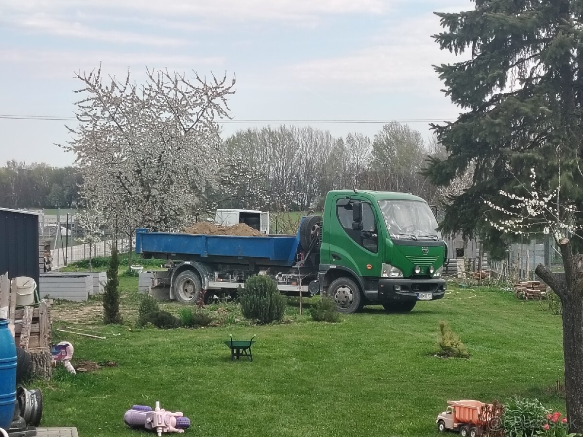 Avia hakovy nosič kontajnerov - 2